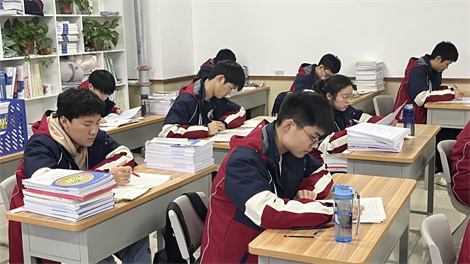 郑州高三复读辅导优状元培训学校_高考复读学校怎么选_哪个学校比较好