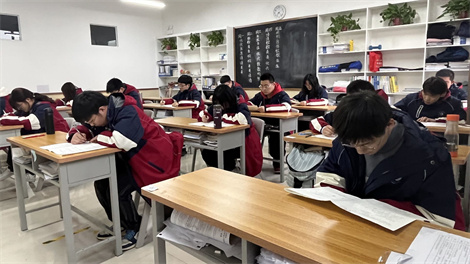 郑州高三数学补课培训机构哪里好_高考补习学校那家好_郑州优状元高考全日制学校